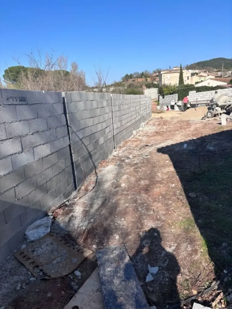 Mur montage beton
